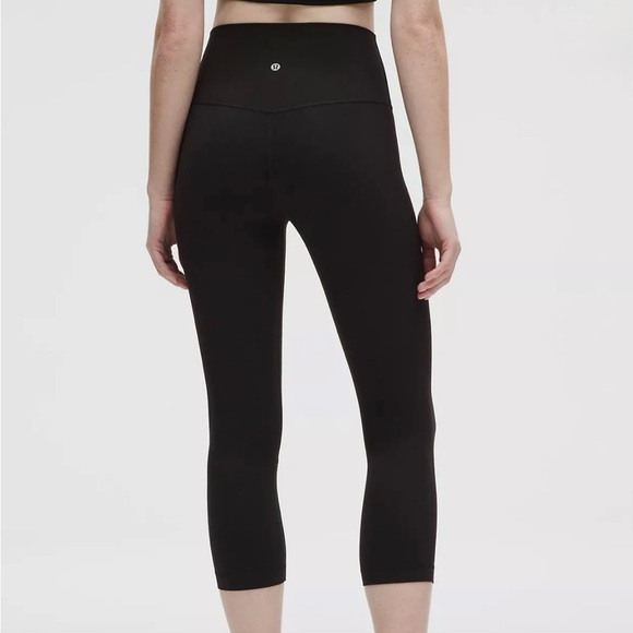 Women’s Lululemon Align High-Rise Crop 21” Leggings Workout Athletic Size 6 - Picture 2 of 16